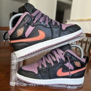 Nike Air Jordan 1 Mid SE Black Sky J Mauve Multi Lace-Up Basketball Shoes 2Y